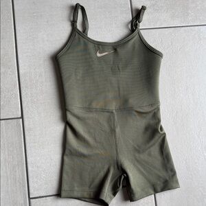 Nike Dri-Fit Olive Green Girls XS